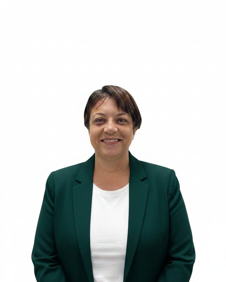 Roseli Santos, retrato de blazer verde